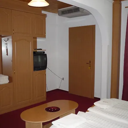 Hotel Aero & Etterem Jakabszállás