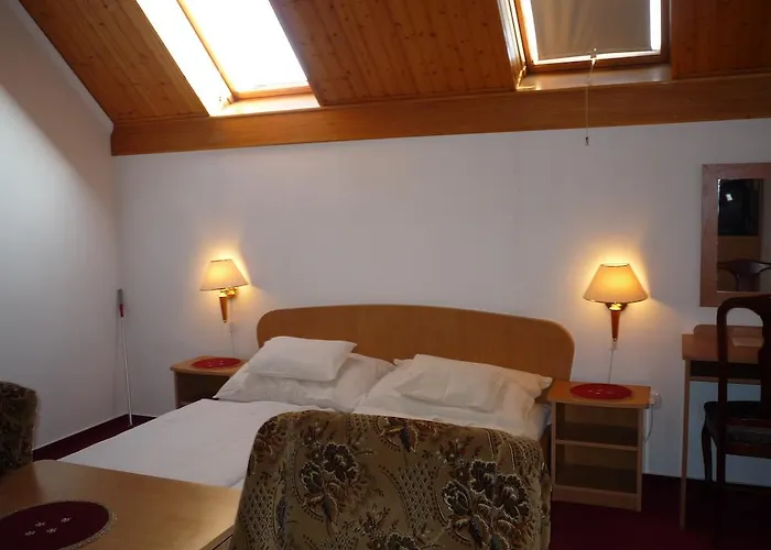 Hotel Aero & Etterem Jakabszállás