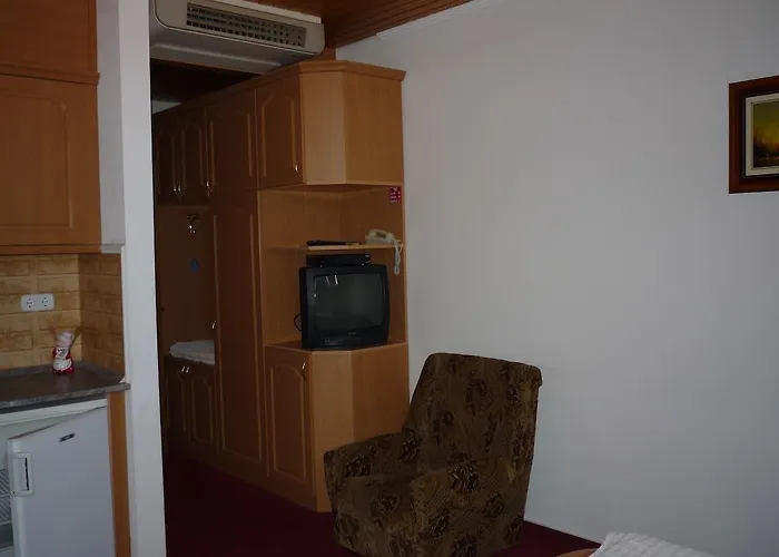 Hotel Aero & Etterem Jakabszállás