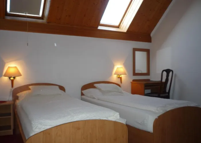 Hotel Aero & Etterem 3*